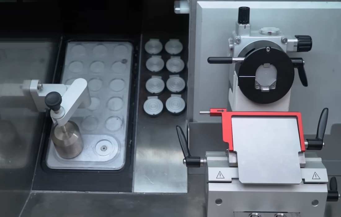 クリオスタット<br />FS800A